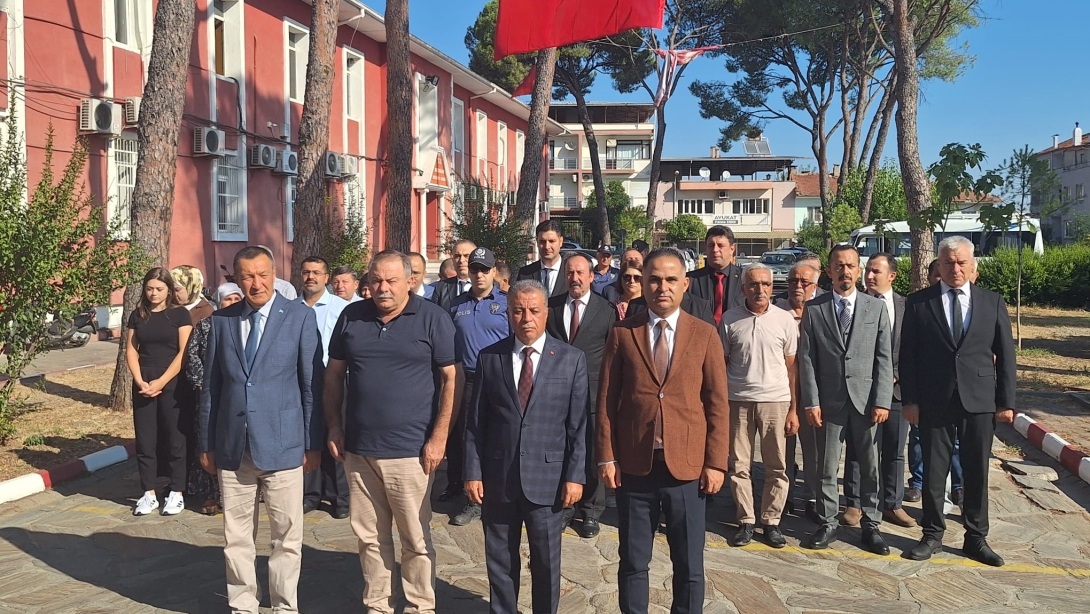 İlköğretim Haftası Çelenk Sunma Töreni